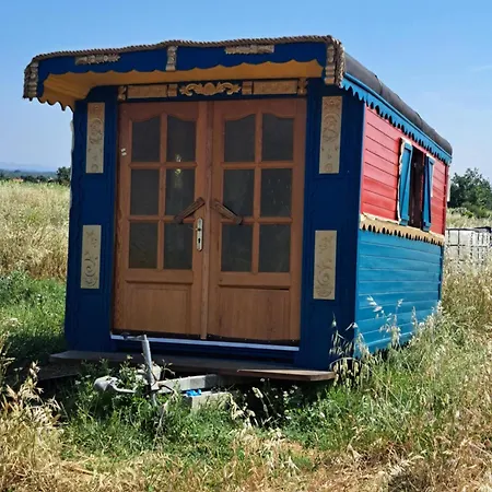 Tiny House Roulotte Pleine Campagne Dans Ferme Biologique Campsite *