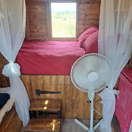 Campingplatz Tiny House Roulotte Pleine Campagne Dans Ferme Biologique *
