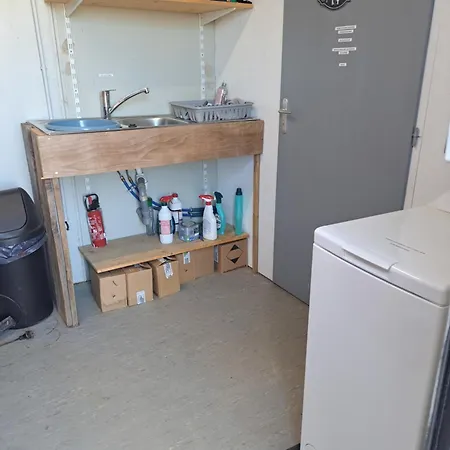 Campingplatz Tiny House Roulotte Pleine Campagne Dans Ferme Biologique Thuir